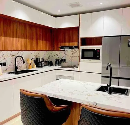 Modern 3 Bedroom Flat